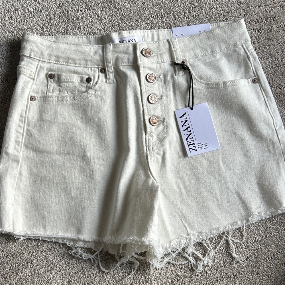 ZENANA White High Waisted Jean Shorts Exposed Button Fly NEW Size Medium